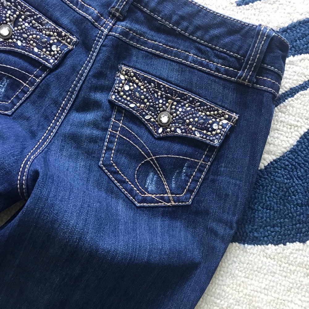 Jeans INC
